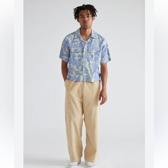 URBAN OUTFITTERS UO JAMIE RAYON SHORT SLEEVE CROPPED BUTTON DOWN SMALL - Picture 3 of 9